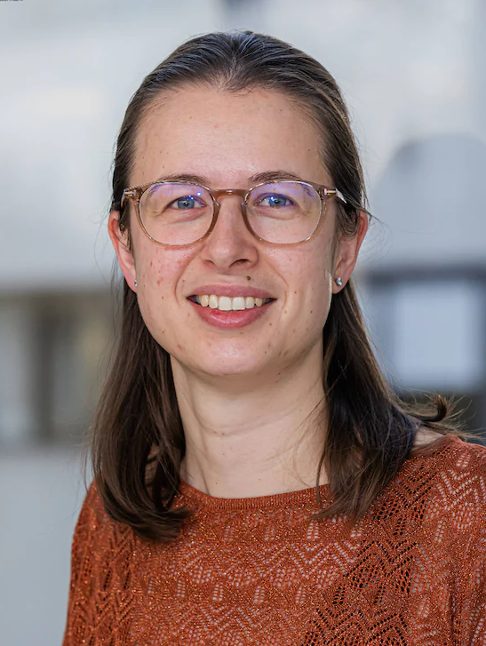 Dr. Christine De Bruyn